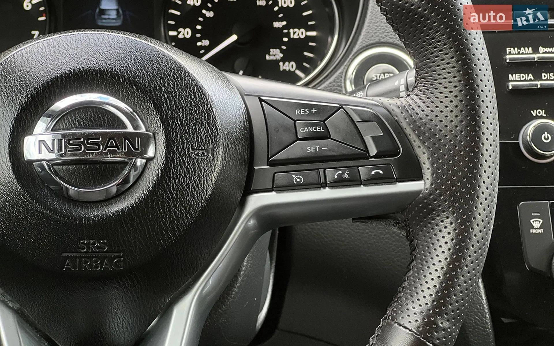 2016 Nissan Rogue - мініатюра 13
