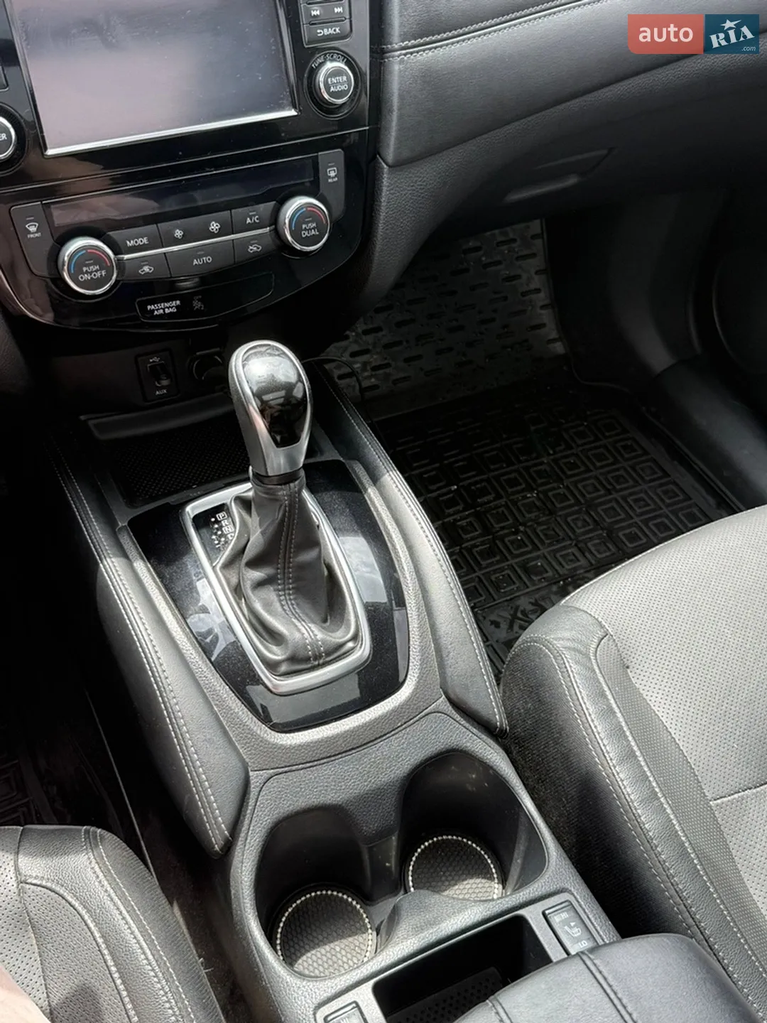2017 Nissan Rogue - мініатюра 25