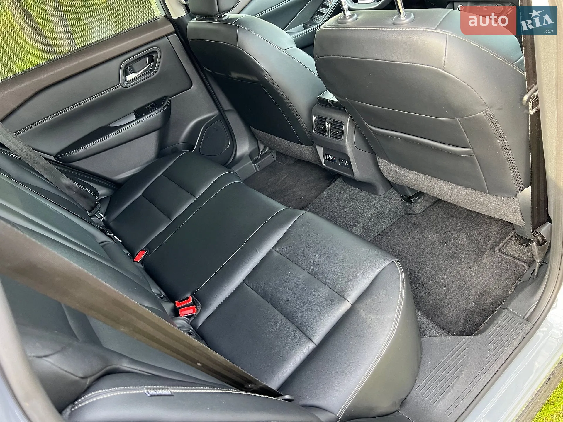 2023 Nissan Rogue - мініатюра 25