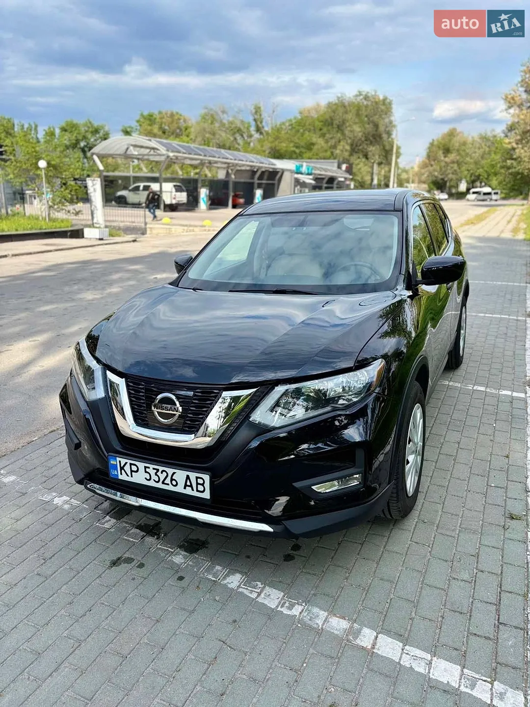 2017 Nissan Rogue - фото 1