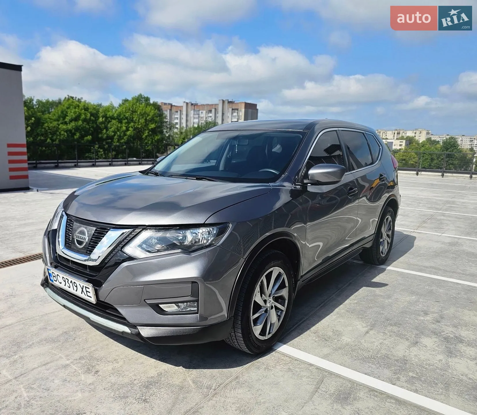 2017 Nissan Rogue - фото 1