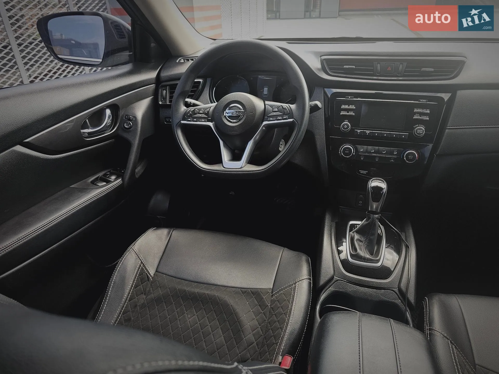 2017 Nissan Rogue - мініатюра 21