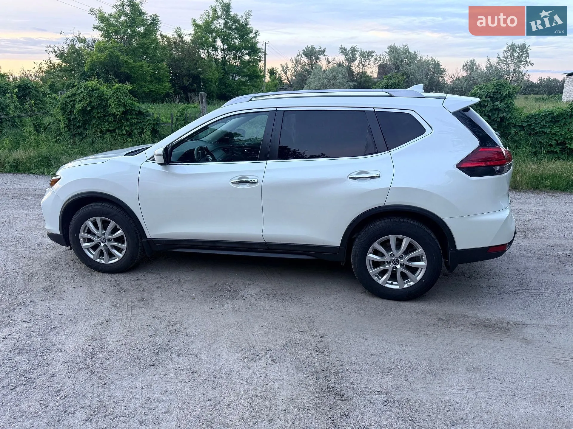 2017 Nissan Rogue - мініатюра 11