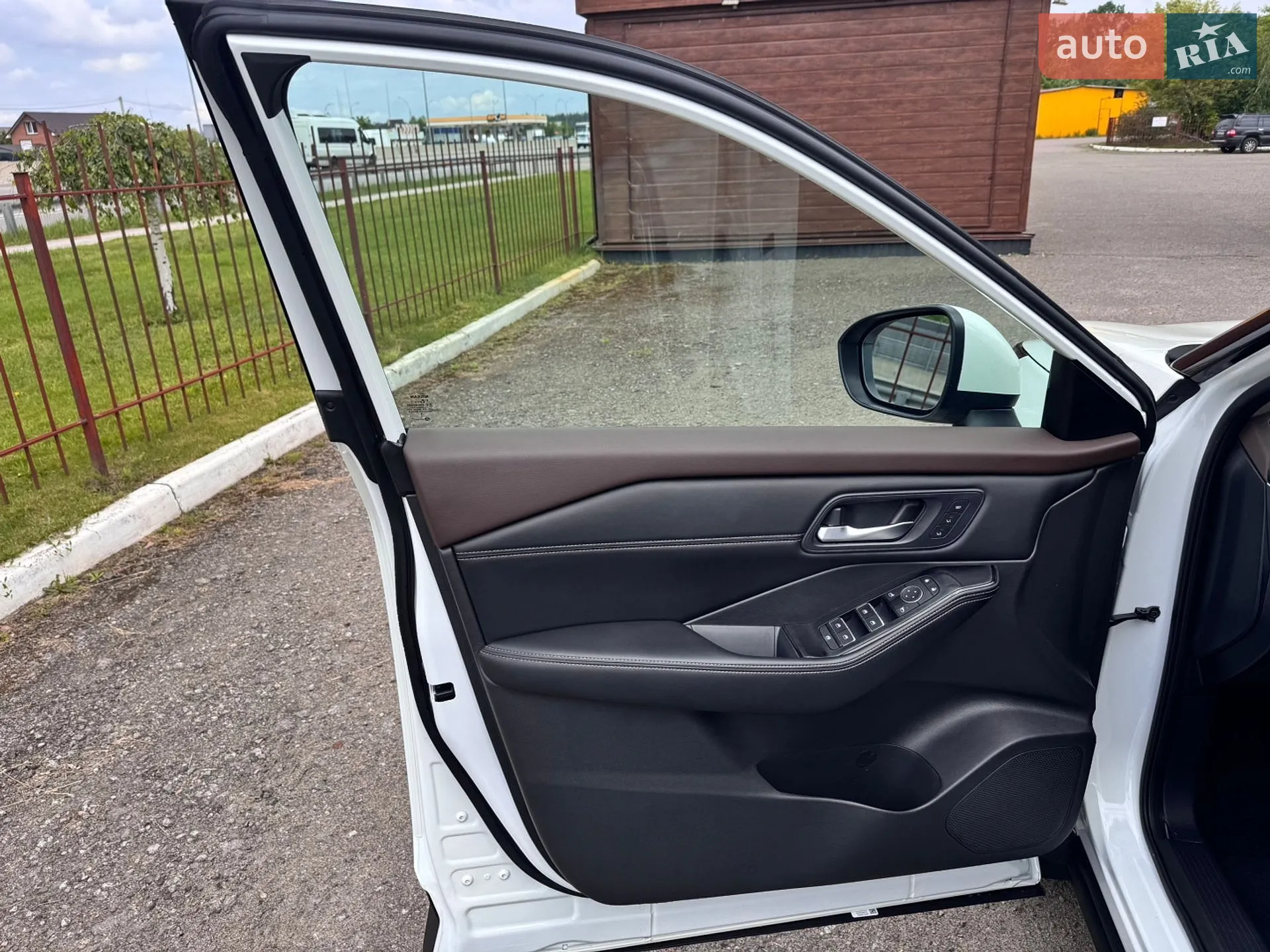 2023 Nissan Rogue - мініатюра 18