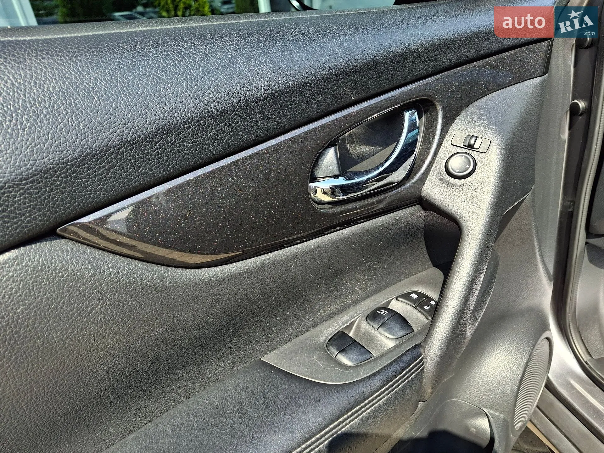2016 Nissan Rogue - мініатюра 11