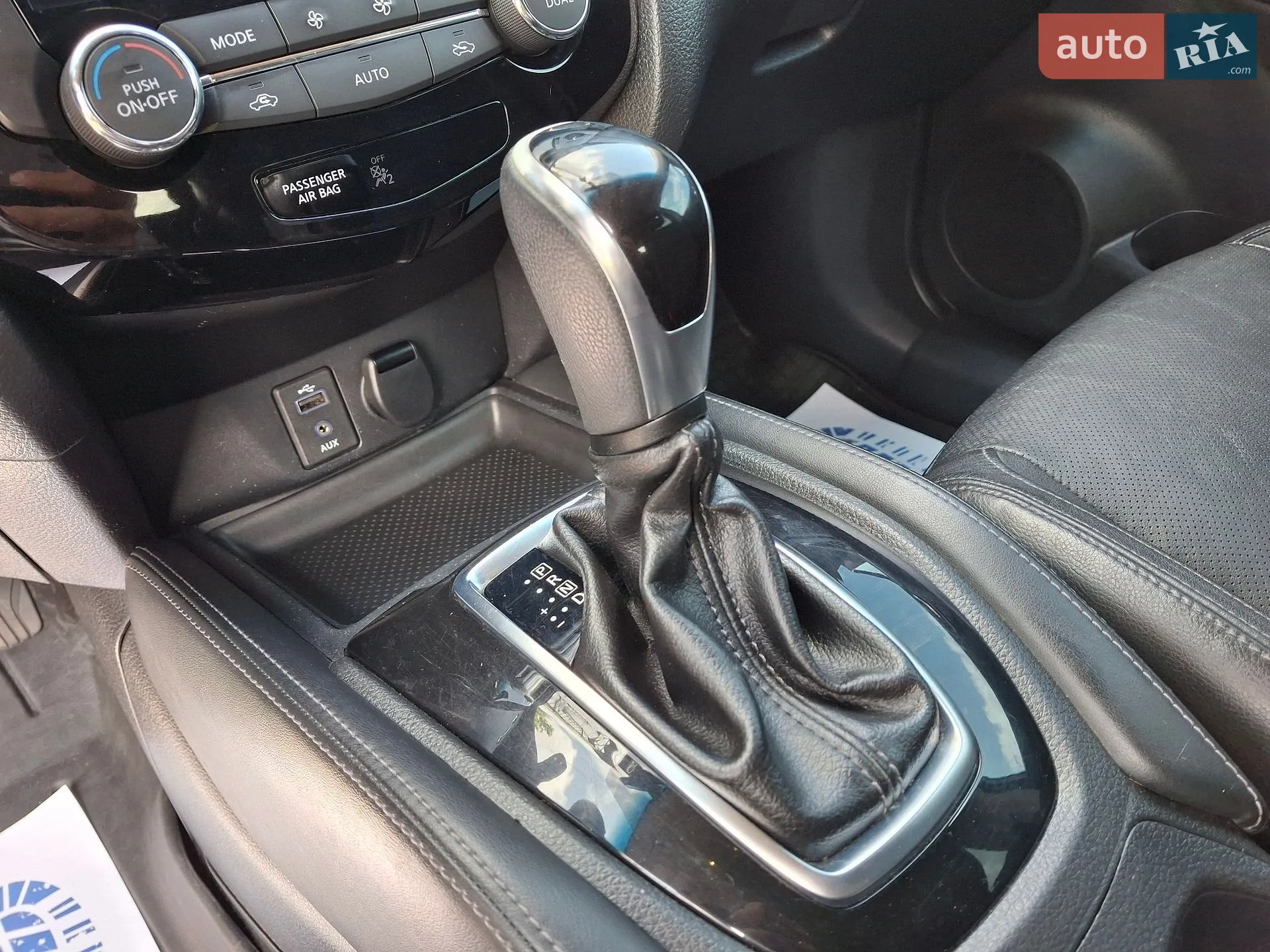 2016 Nissan Rogue - мініатюра 21
