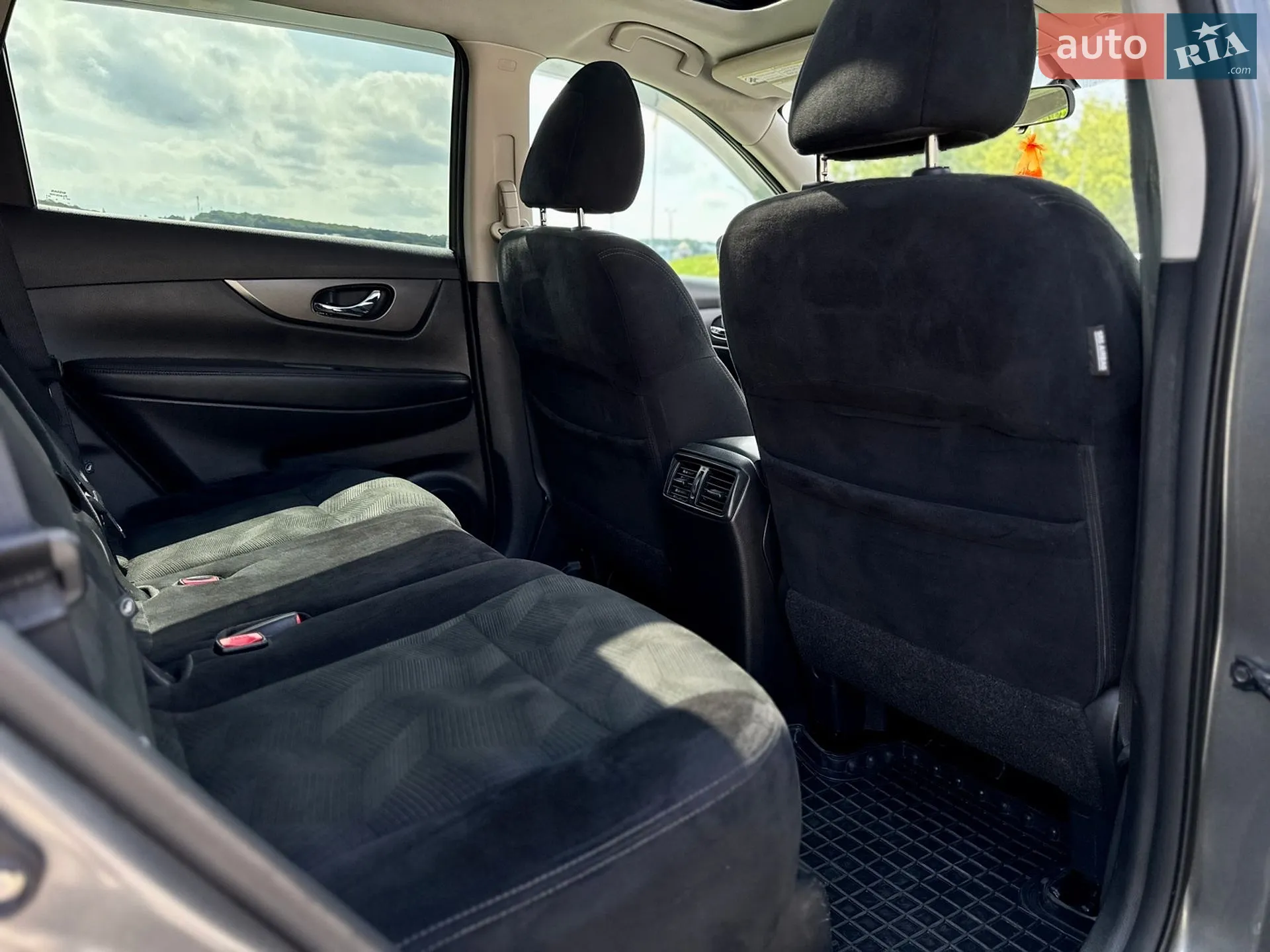 2015 Nissan Rogue - мініатюра 26