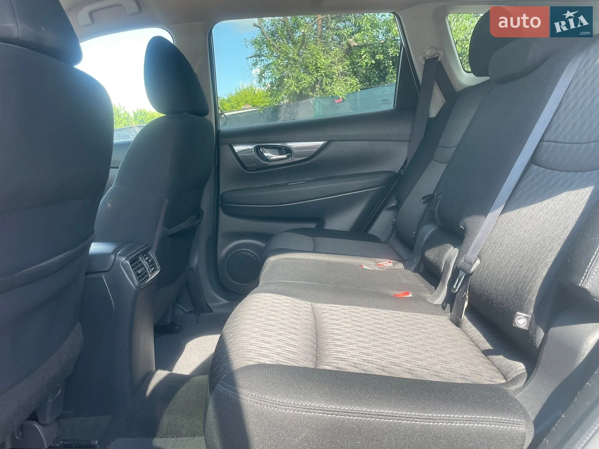 2017 Nissan Rogue - мініатюра 9