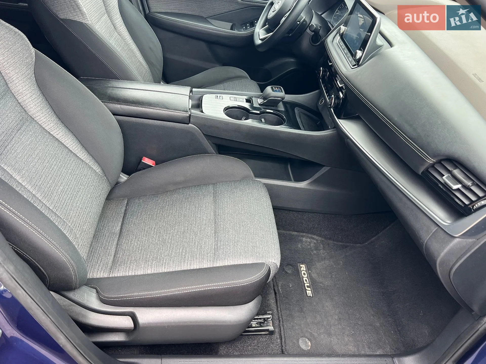 2021 Nissan Rogue - мініатюра 24