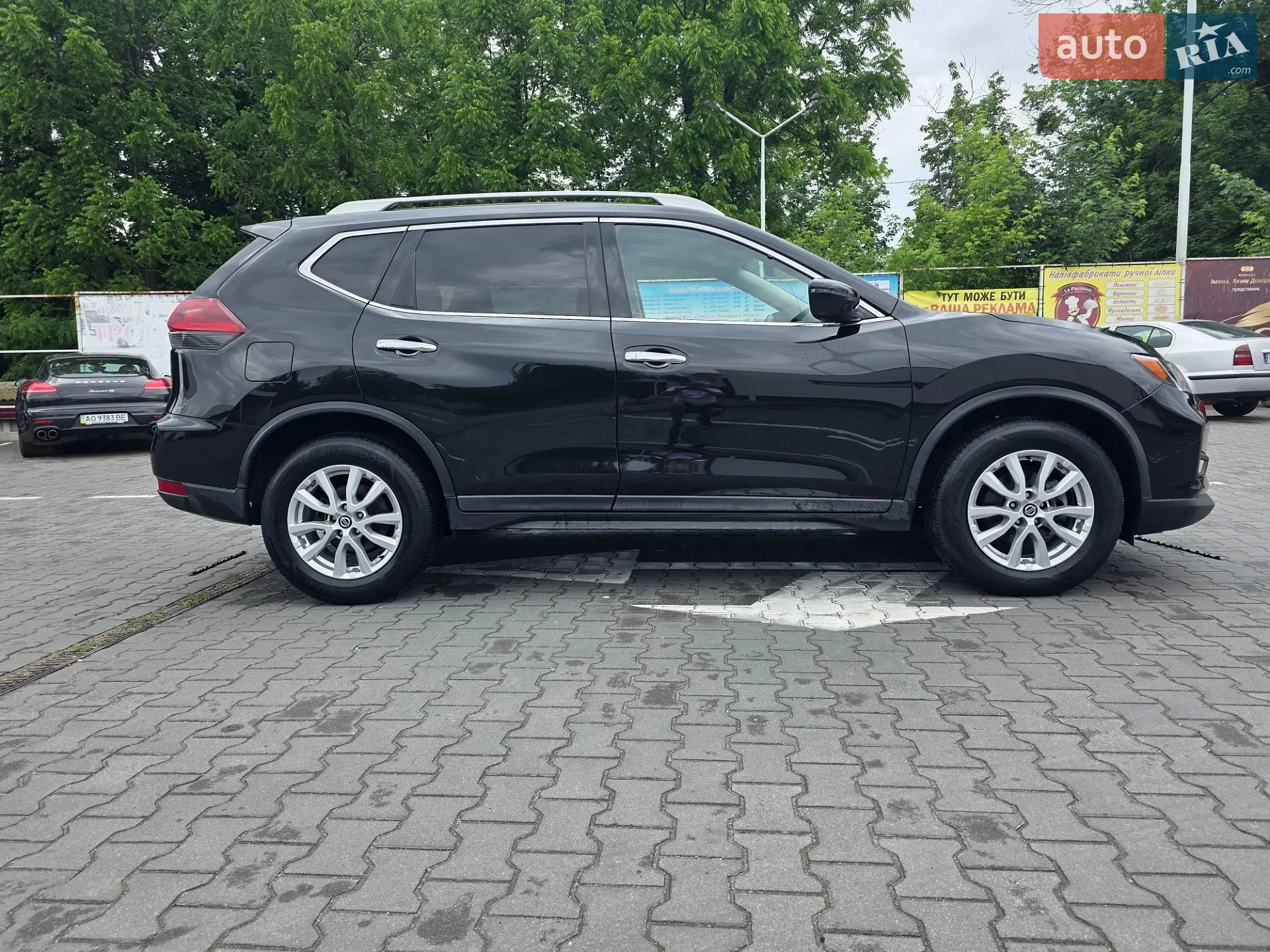 2018 Nissan Rogue - мініатюра 16