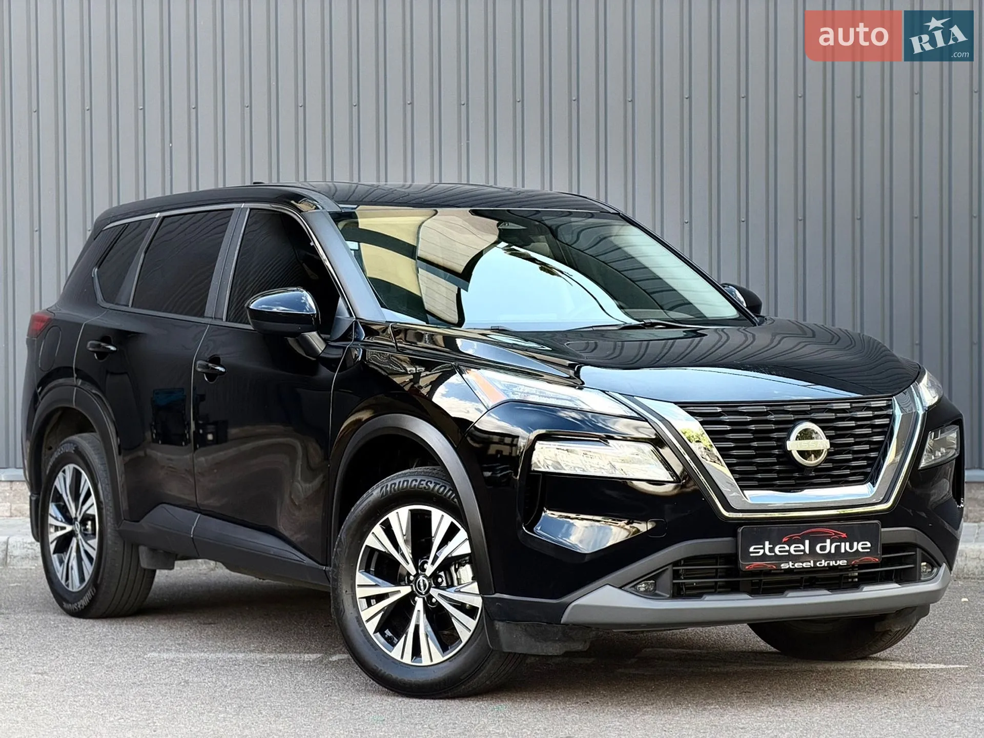 2023 Nissan Rogue - фото 1