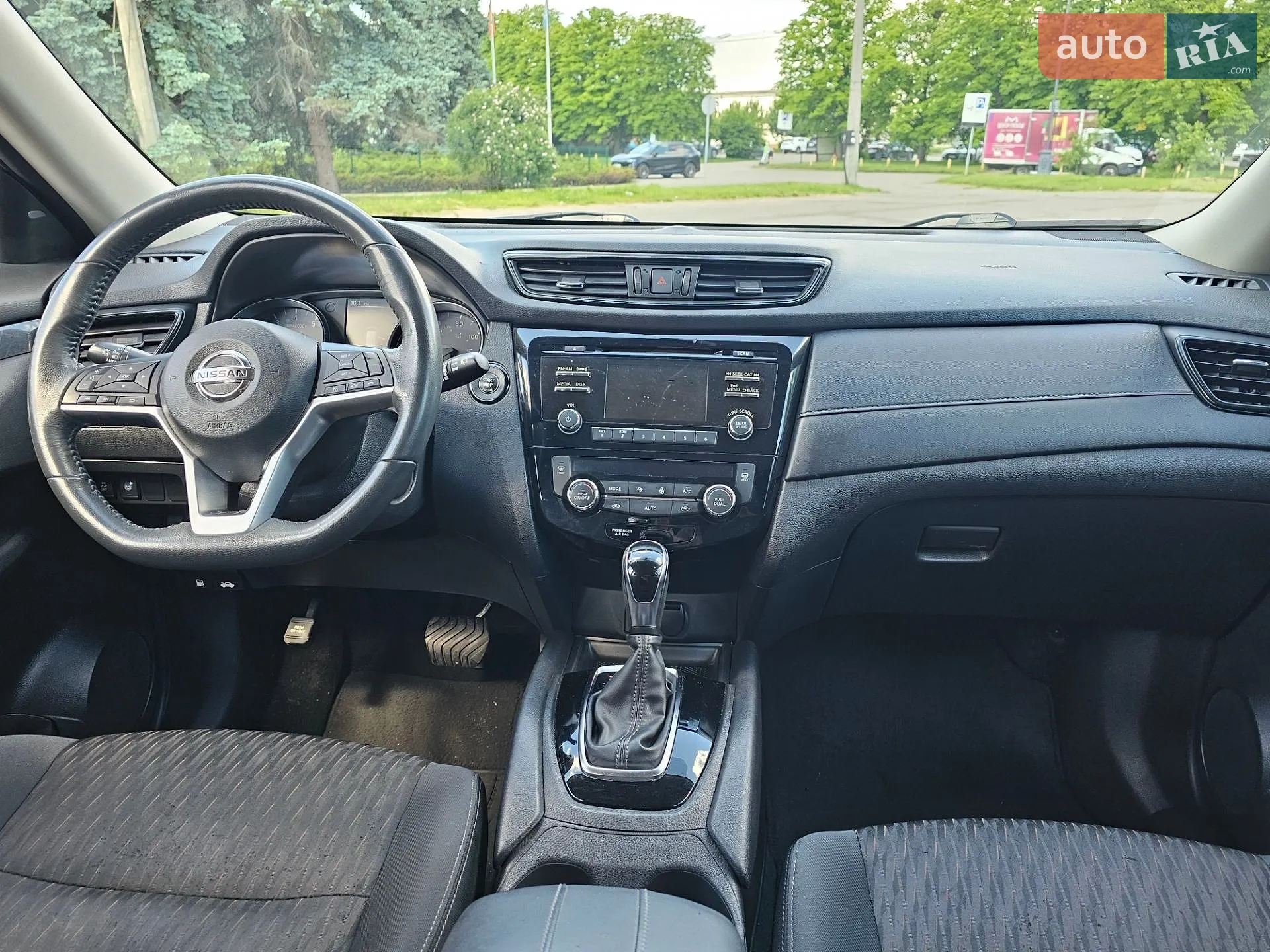 2017 Nissan Rogue - мініатюра 19
