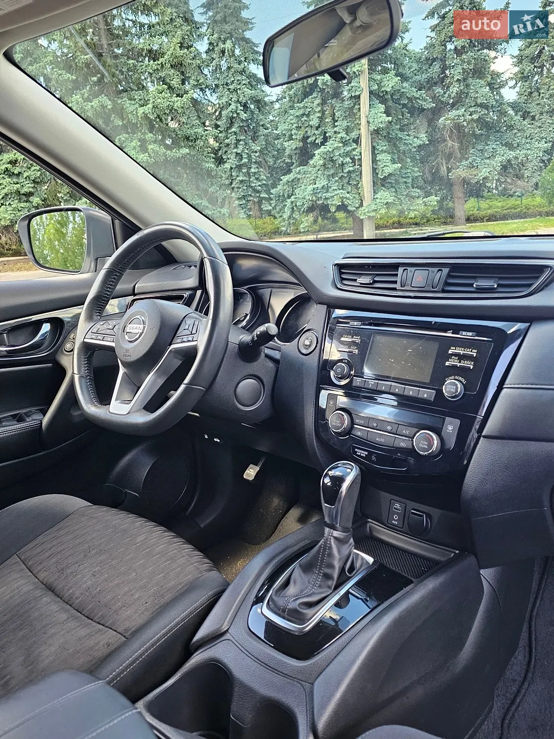 2017 Nissan Rogue - мініатюра 14