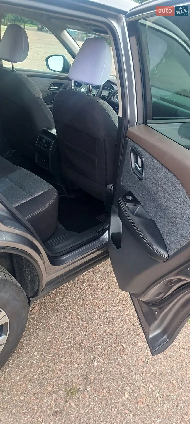 2021 Nissan Rogue - мініатюра 10