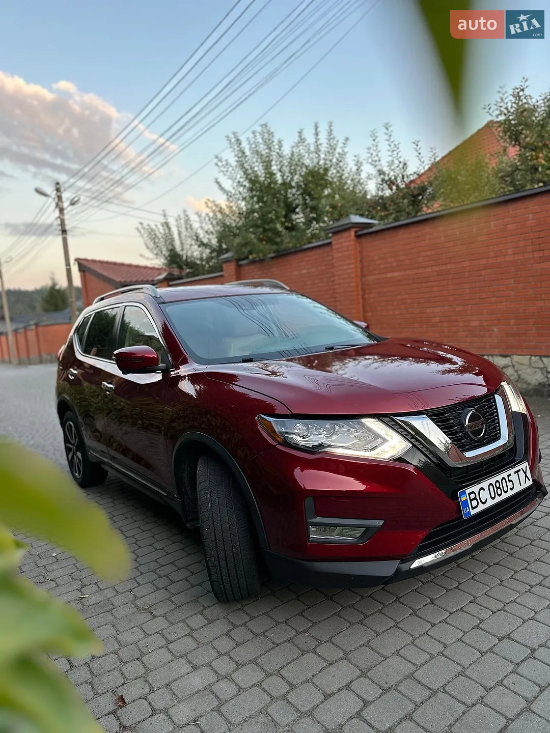 2019 Nissan Rogue - мініатюра 2