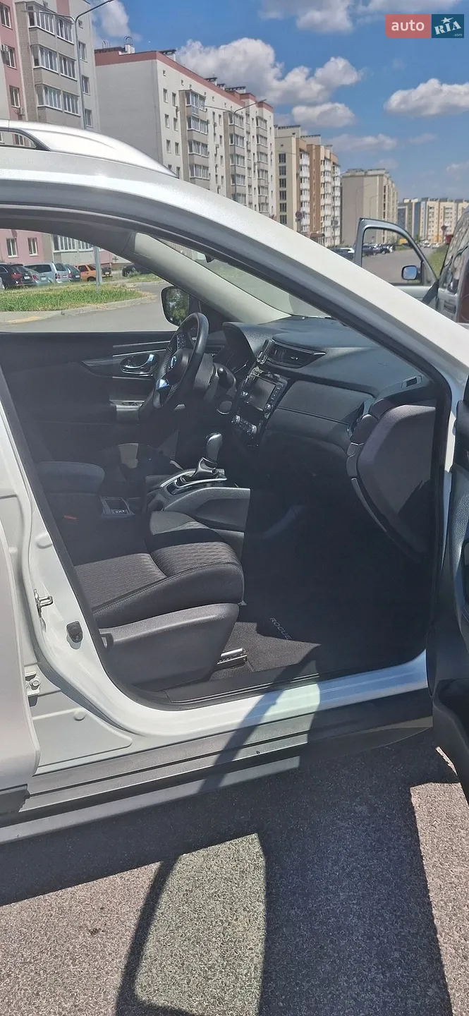 2019 Nissan Rogue - мініатюра 14