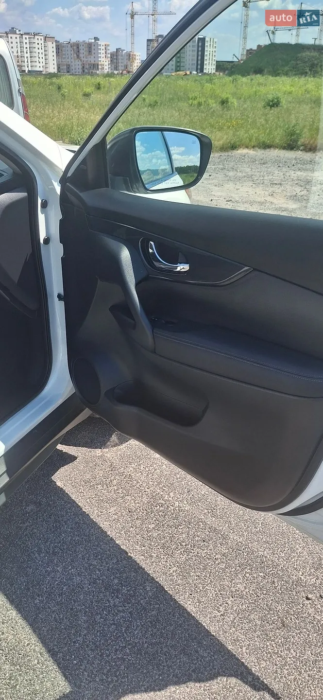 2019 Nissan Rogue - мініатюра 15