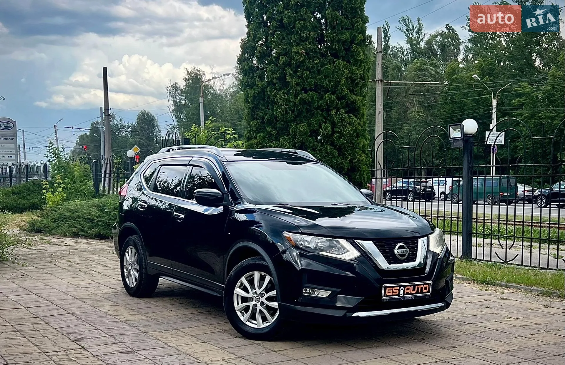2018 Nissan Rogue - фото 1