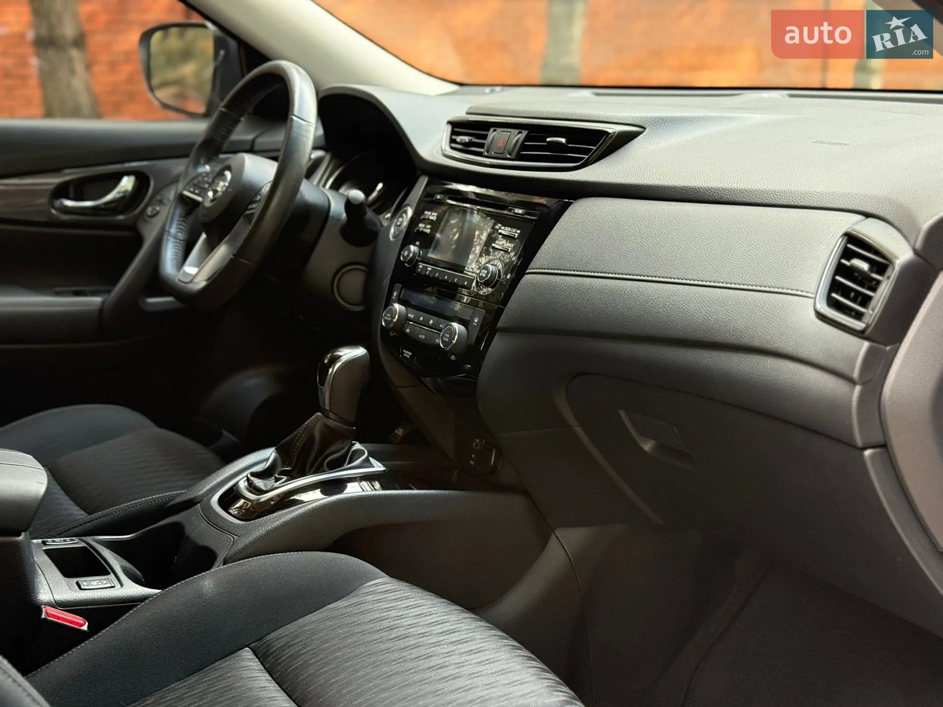 2018 Nissan Rogue - мініатюра 44