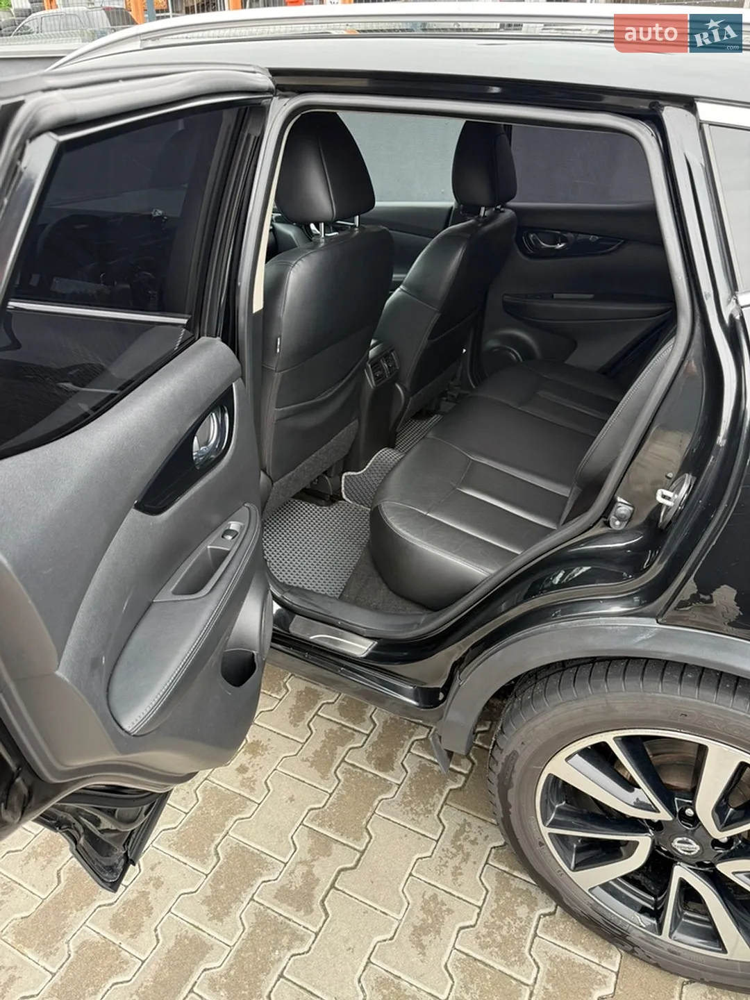 2017 Nissan Rogue - мініатюра 5