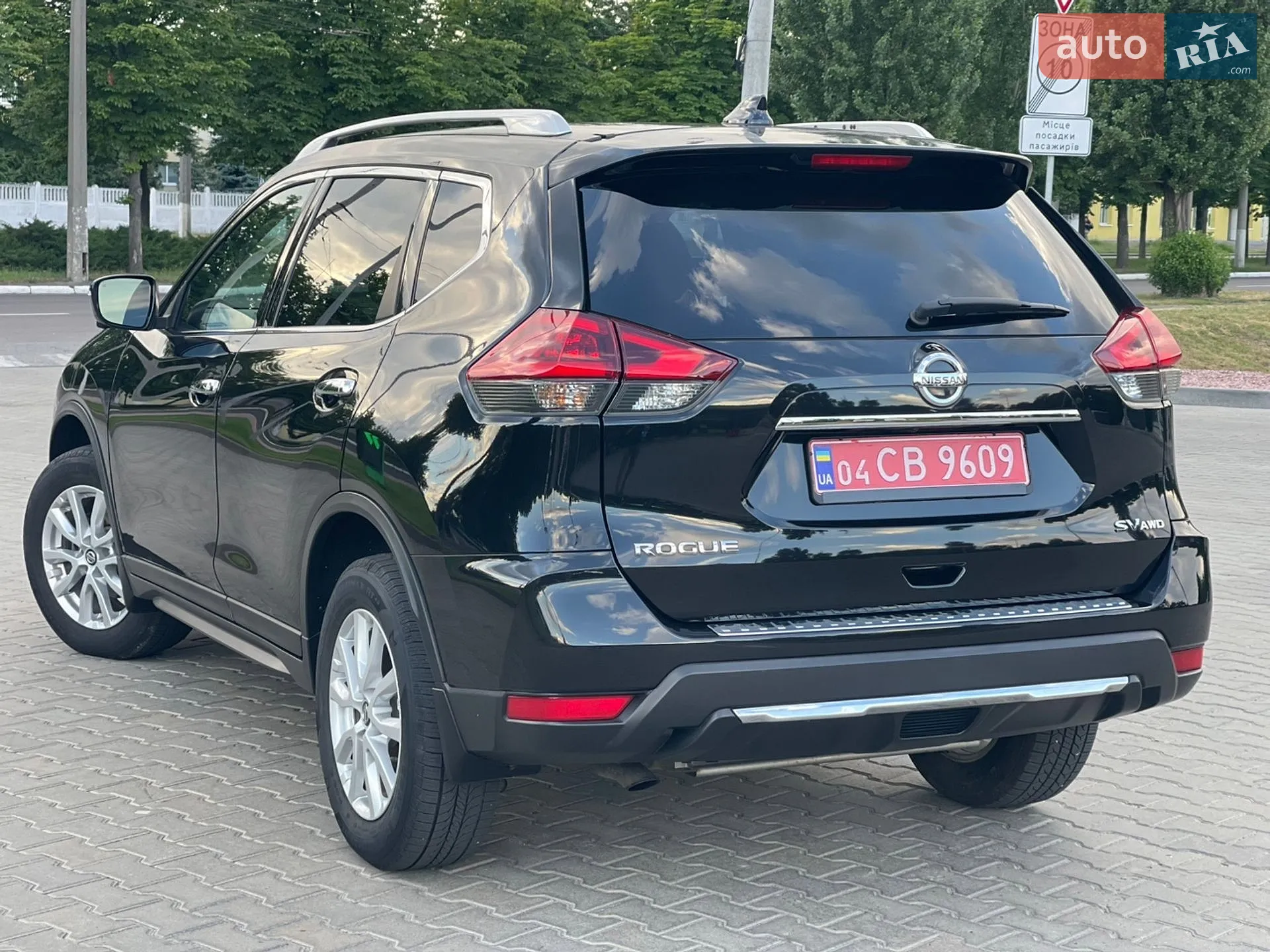 2018 Nissan Rogue - мініатюра 2