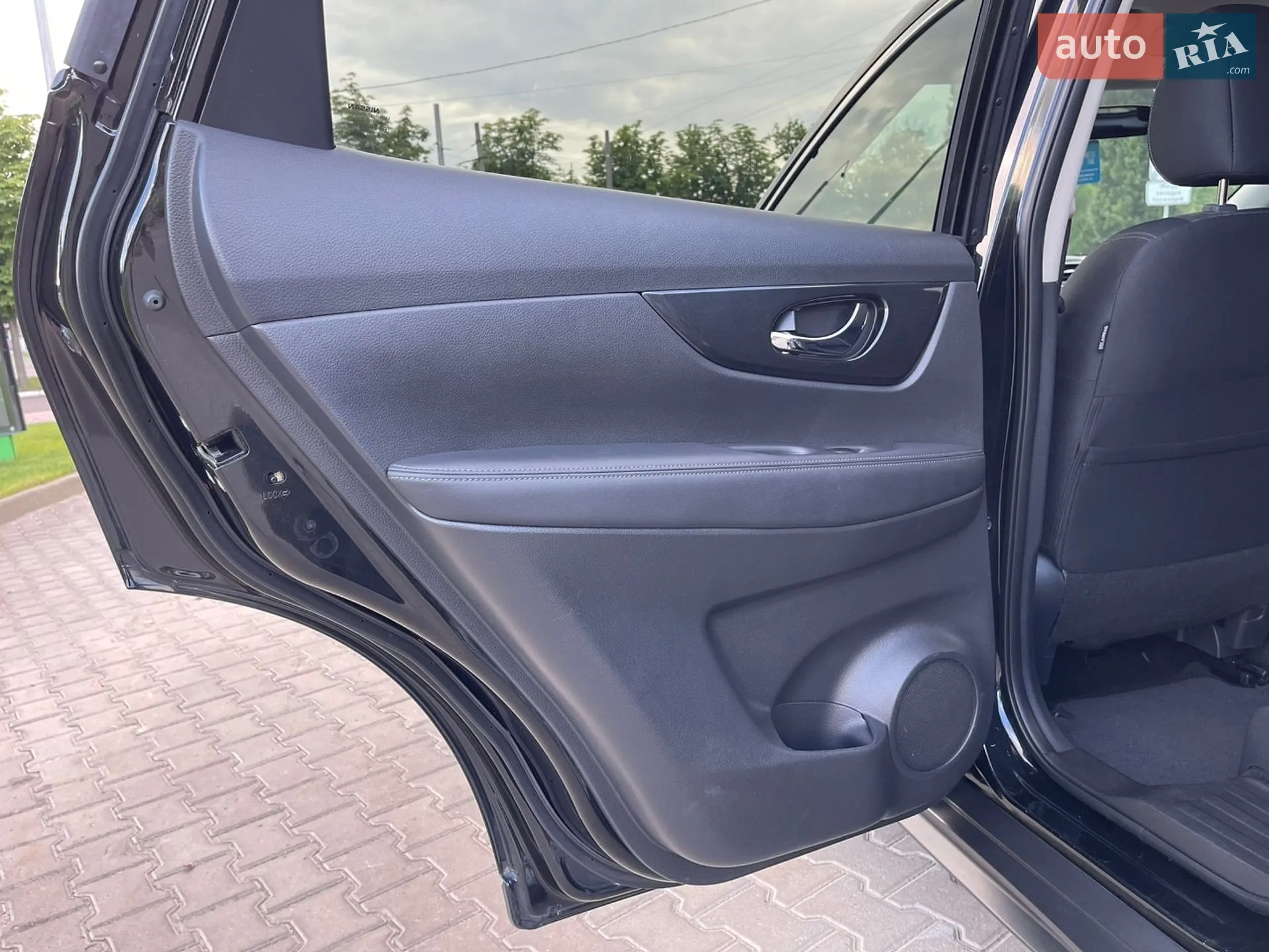 2018 Nissan Rogue - мініатюра 17