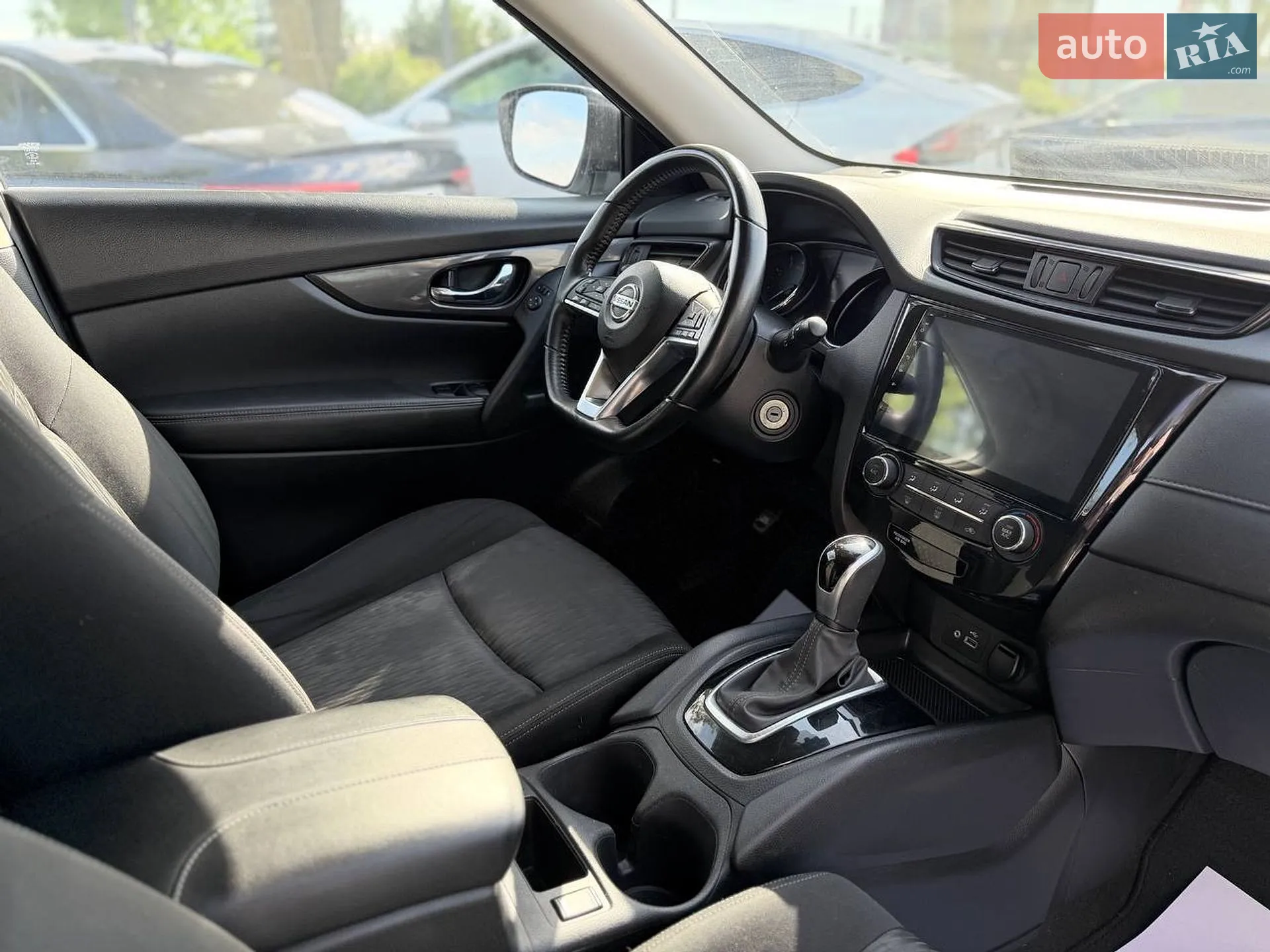 2019 Nissan Rogue - мініатюра 25