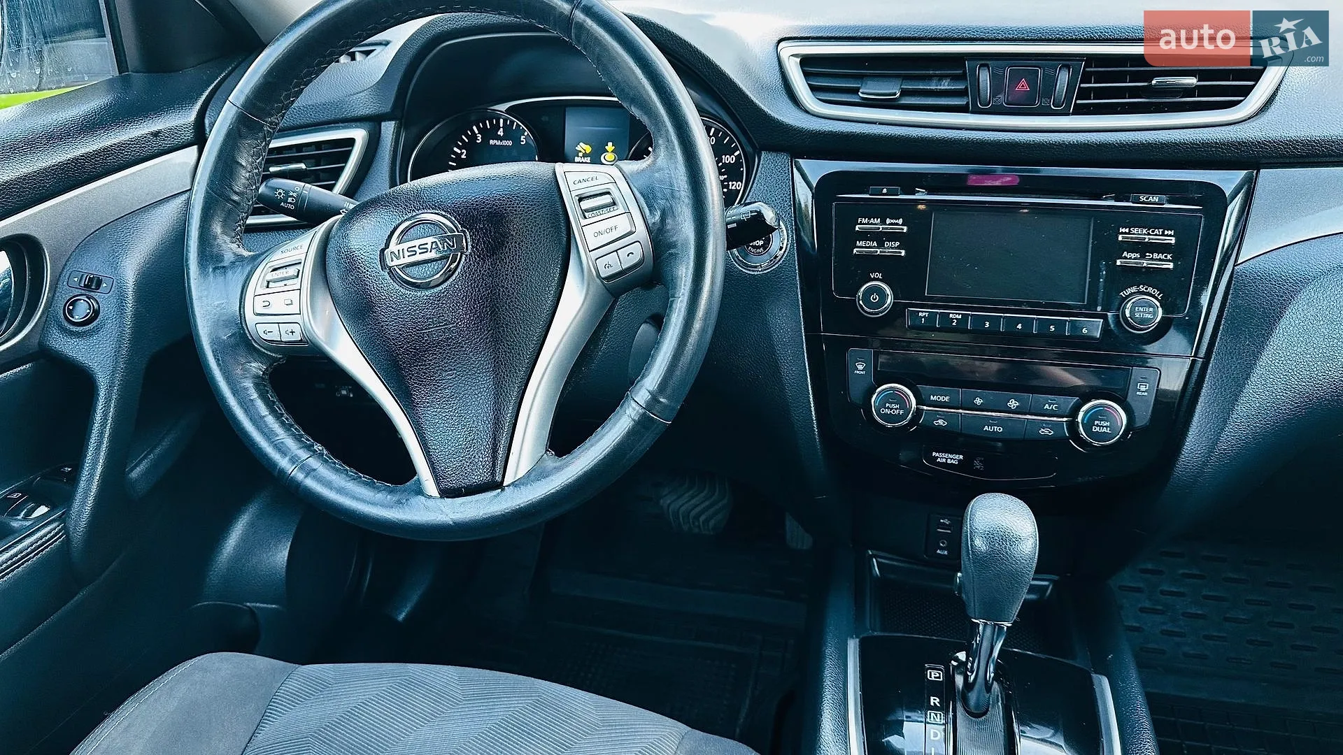 2016 Nissan Rogue - мініатюра 11