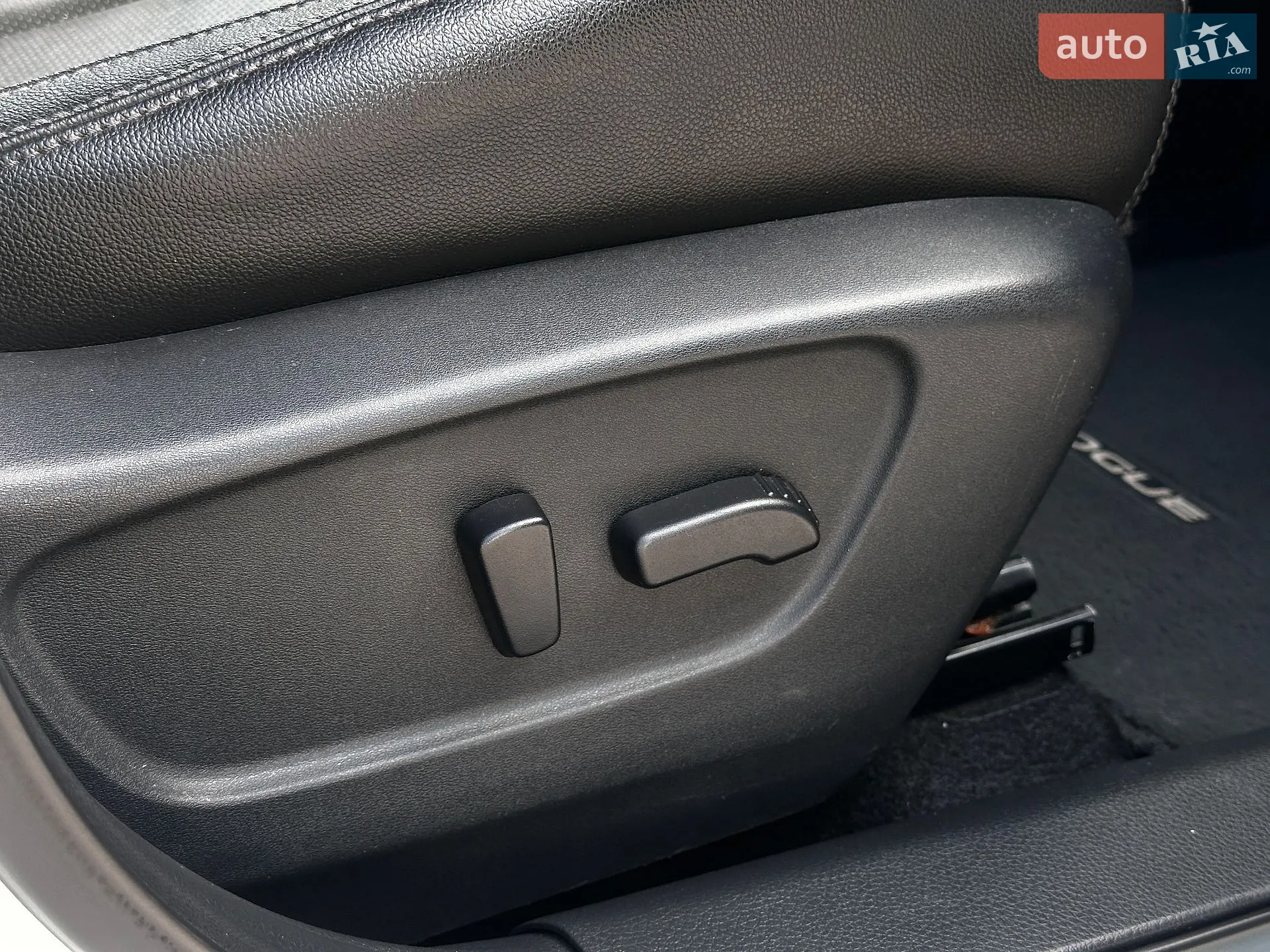 2019 Nissan Rogue - мініатюра 50