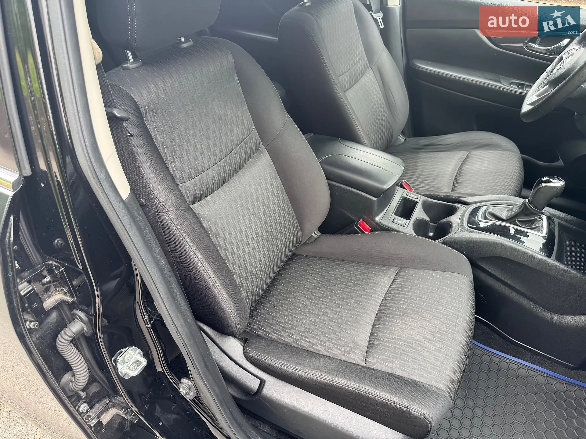 2020 Nissan Rogue - мініатюра 28