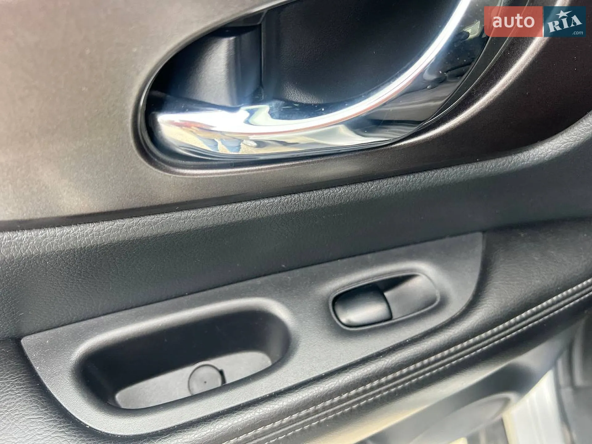 2015 Nissan Rogue - мініатюра 35