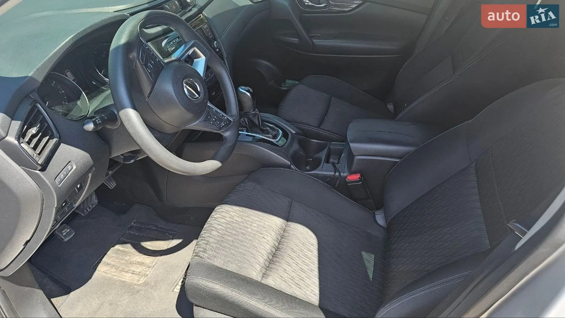 2017 Nissan Rogue - мініатюра 3