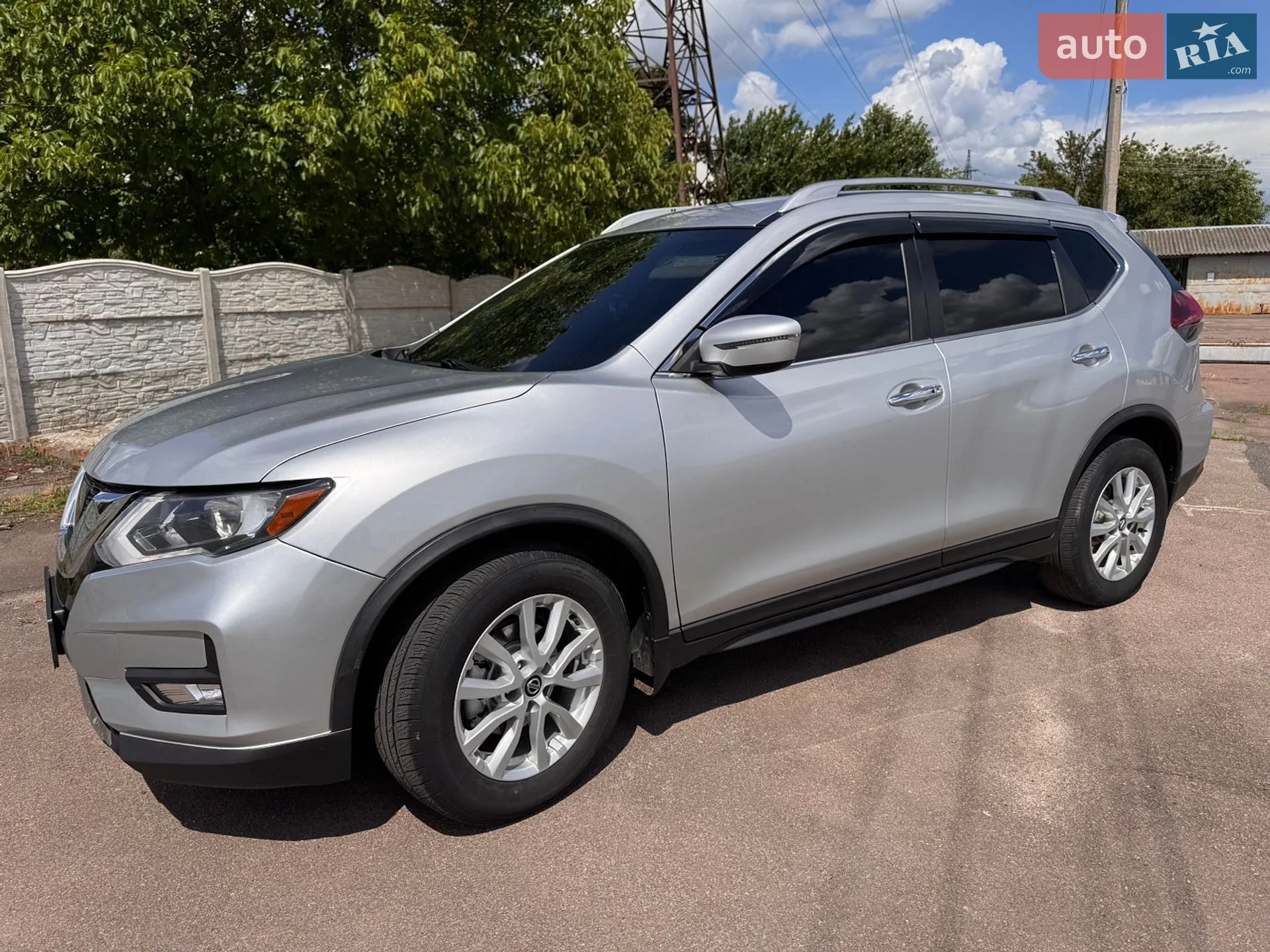 2019 Nissan Rogue - мініатюра 2