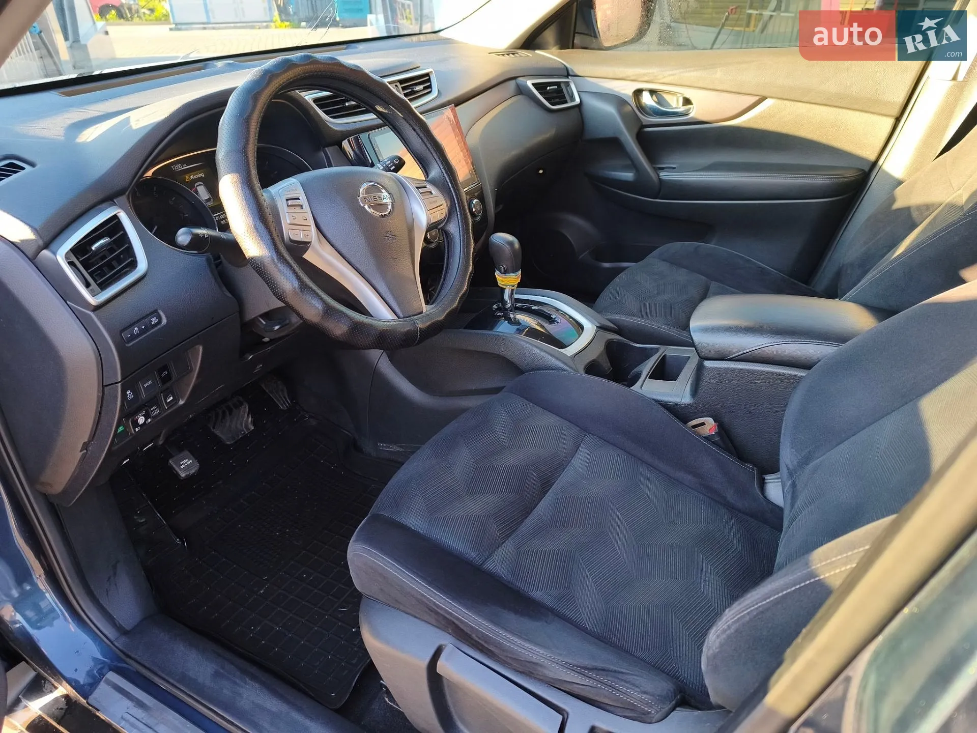 2016 Nissan Rogue - мініатюра 24