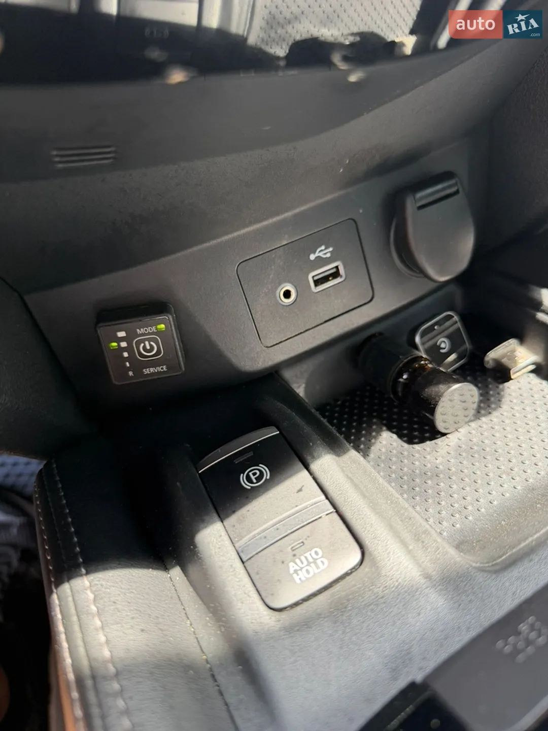 2019 Nissan Rogue - мініатюра 15