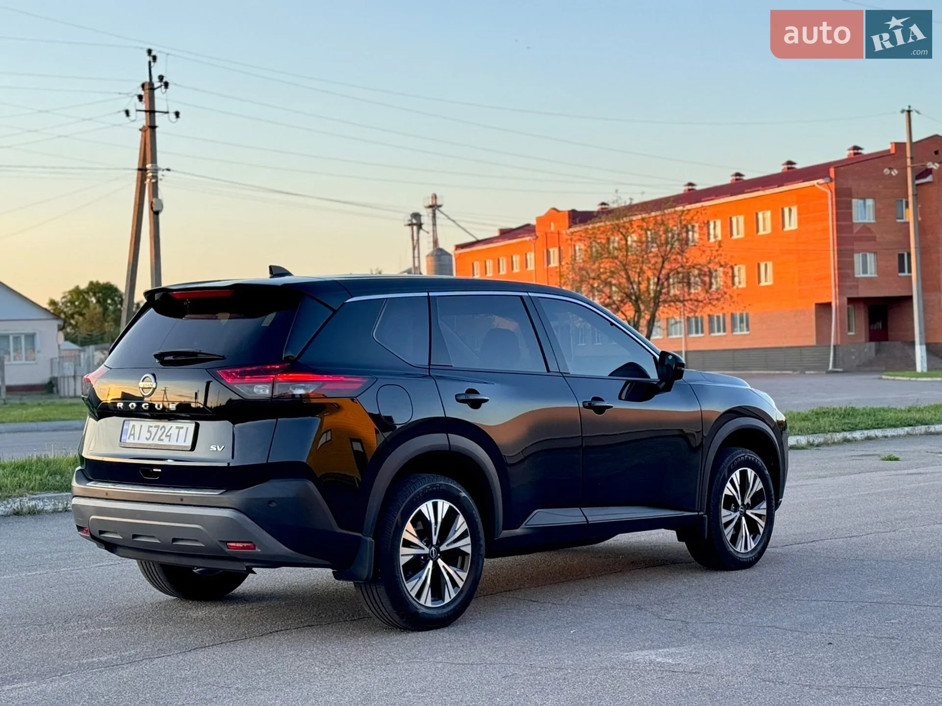2021 Nissan Rogue - мініатюра 12