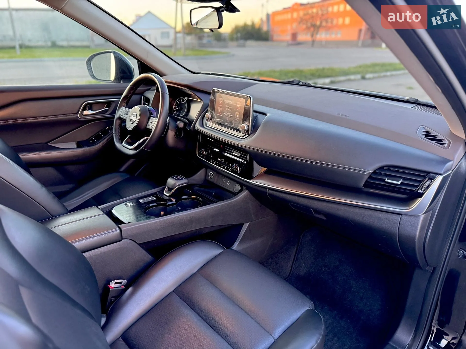 2021 Nissan Rogue - мініатюра 32