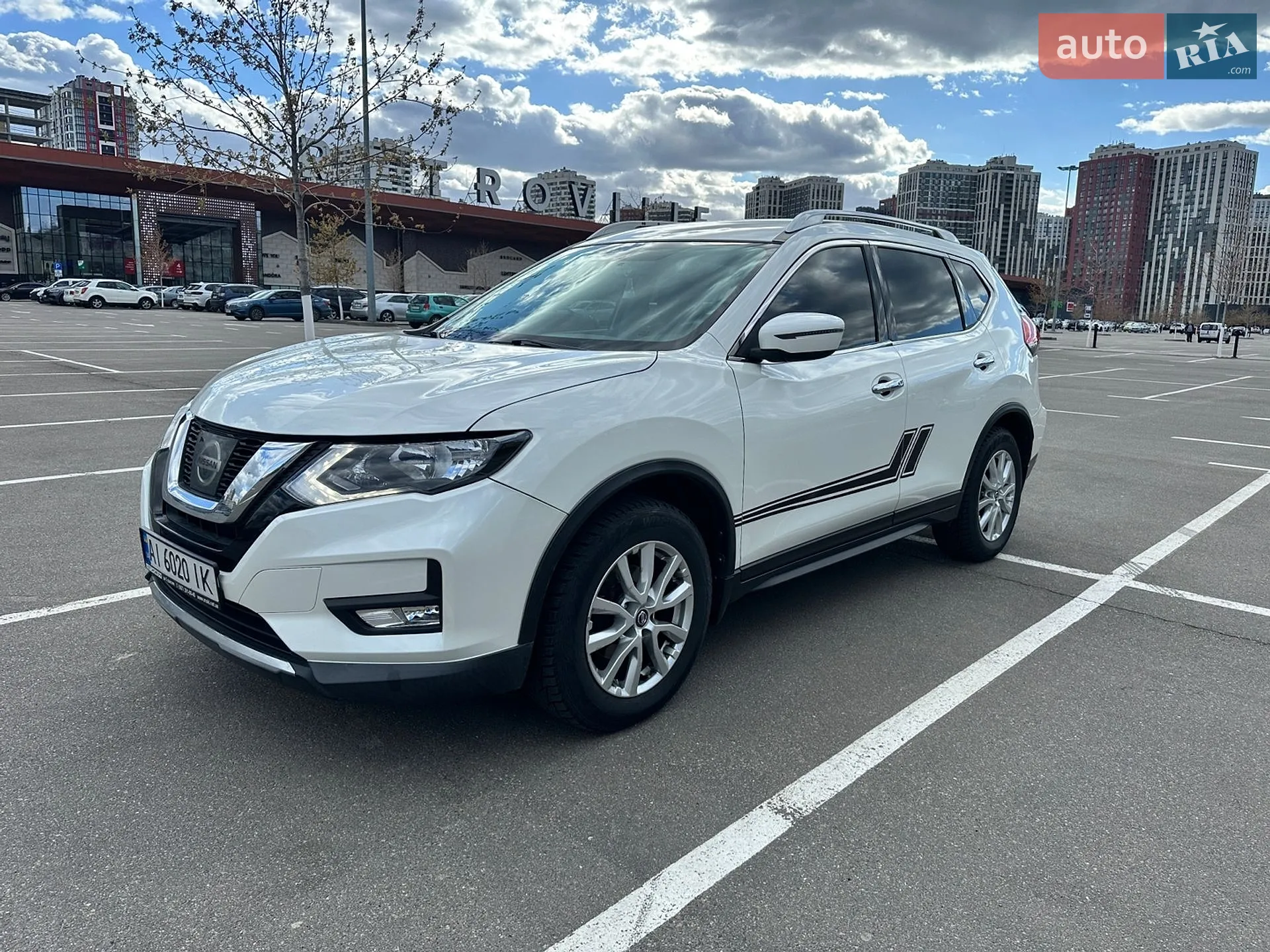 2017 Nissan Rogue - мініатюра 2