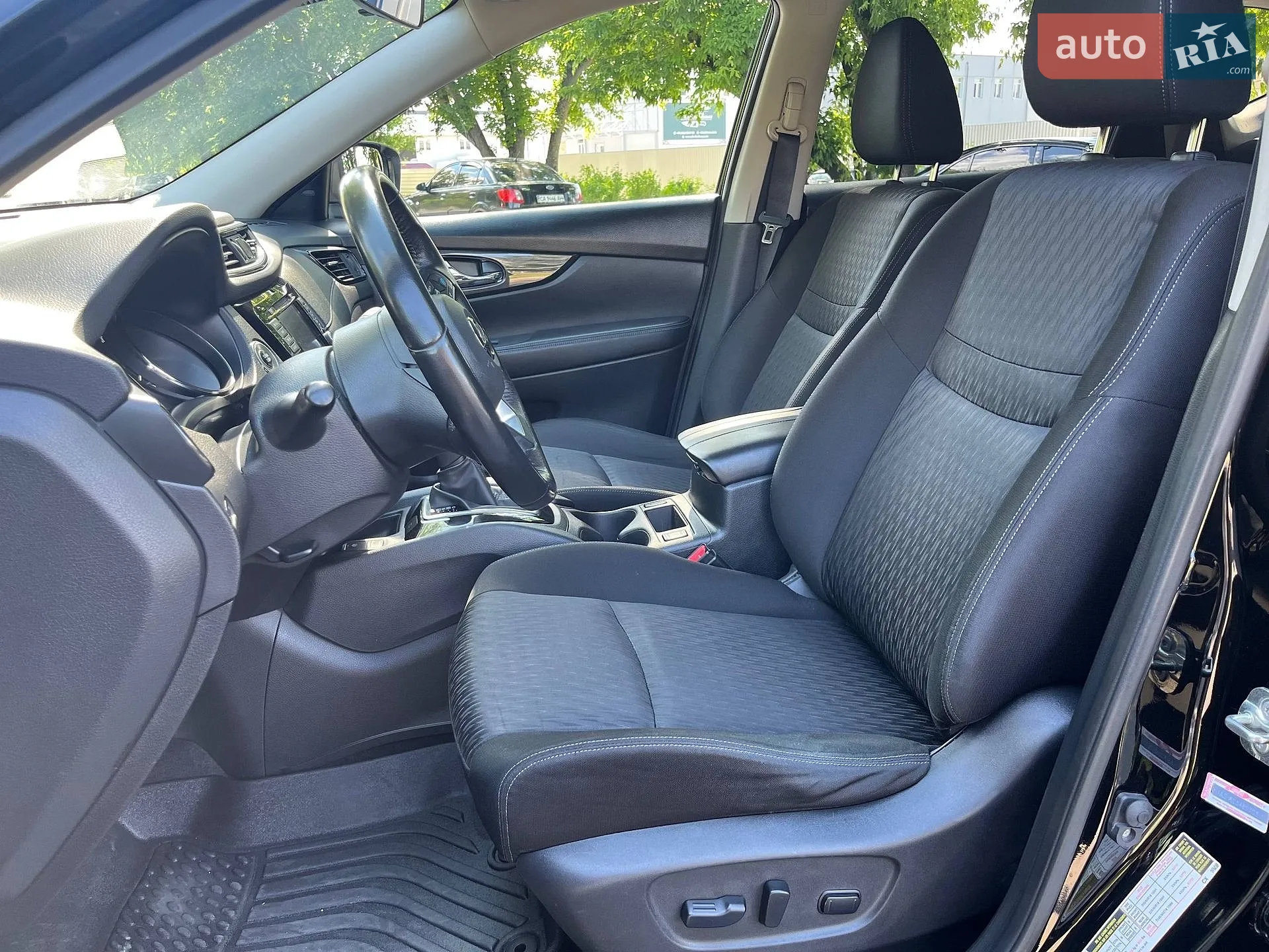 2019 Nissan Rogue - мініатюра 13