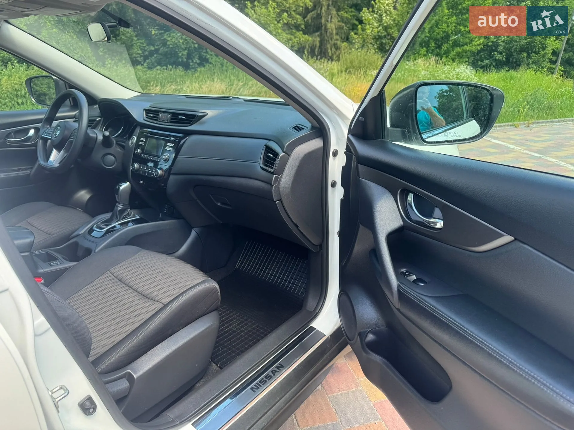 2017 Nissan Rogue - мініатюра 14