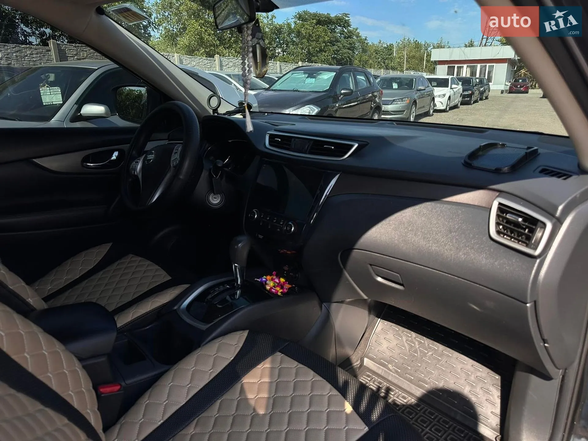 2016 Nissan Rogue - мініатюра 16