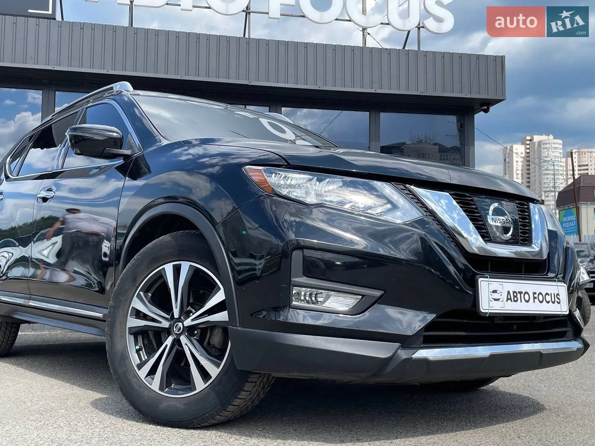 2018 Nissan Rogue - мініатюра 2