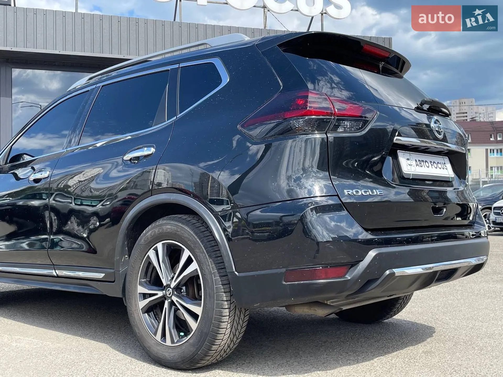 2018 Nissan Rogue - мініатюра 8