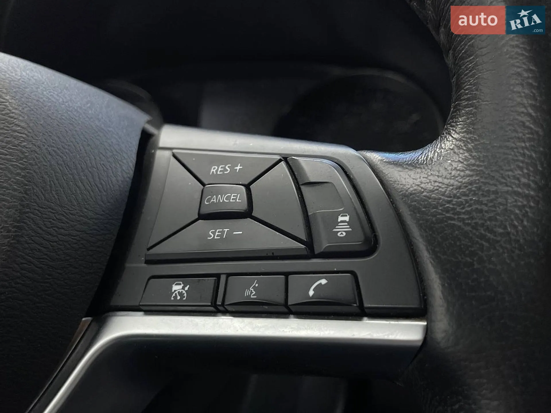 2018 Nissan Rogue - мініатюра 25