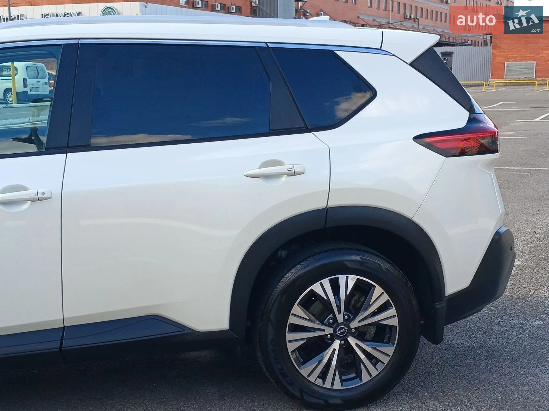 2022 Nissan Rogue - мініатюра 21