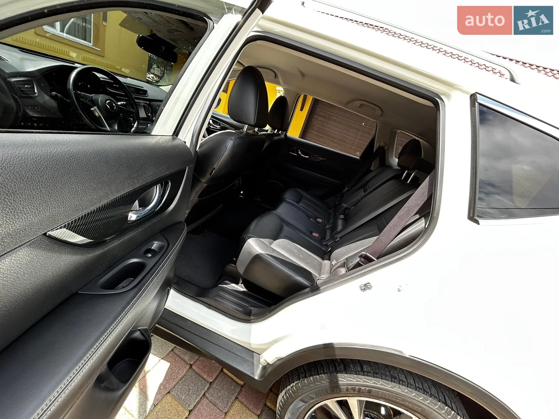 2016 Nissan Rogue - мініатюра 36