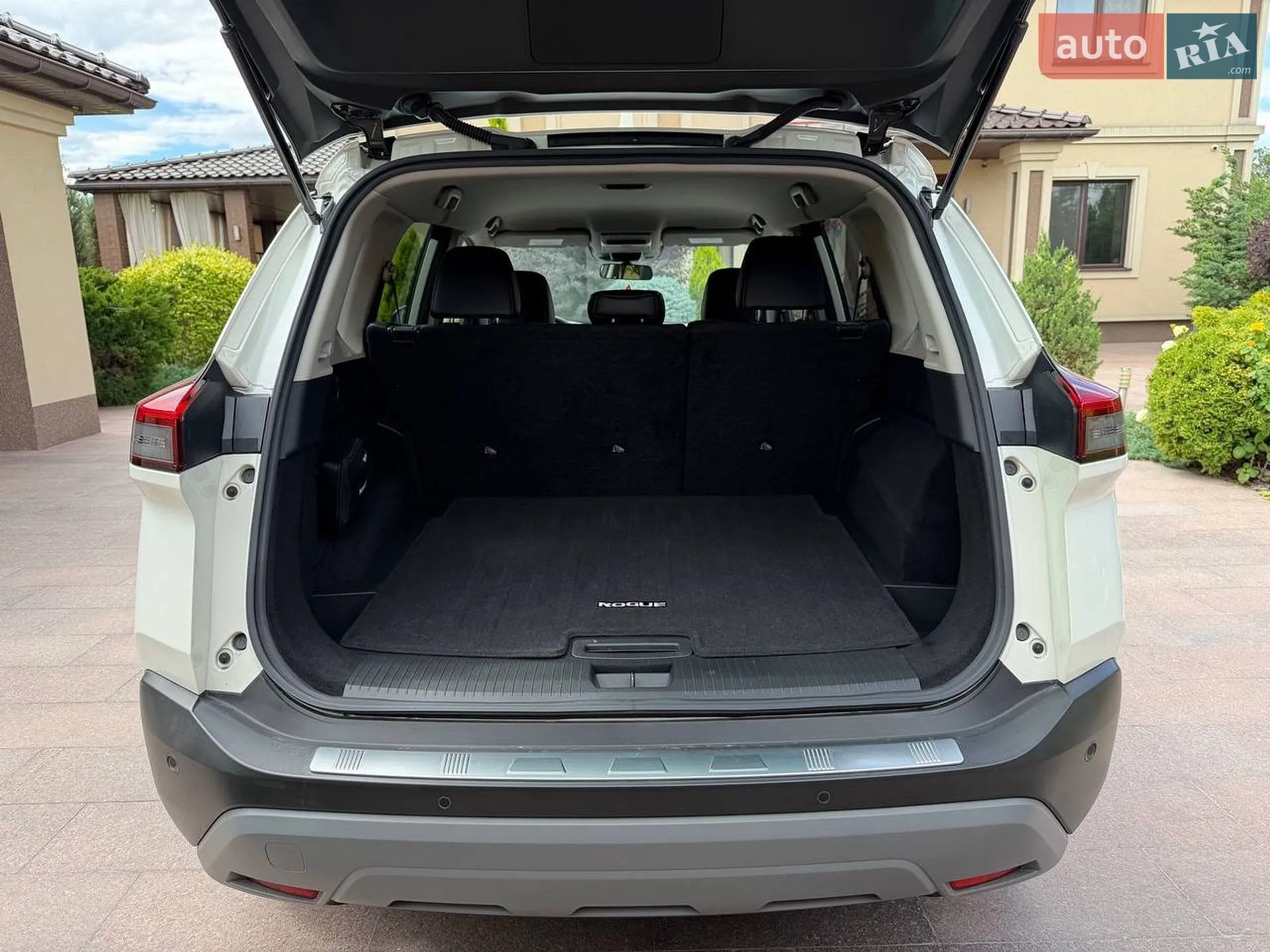 2020 Nissan Rogue - мініатюра 11