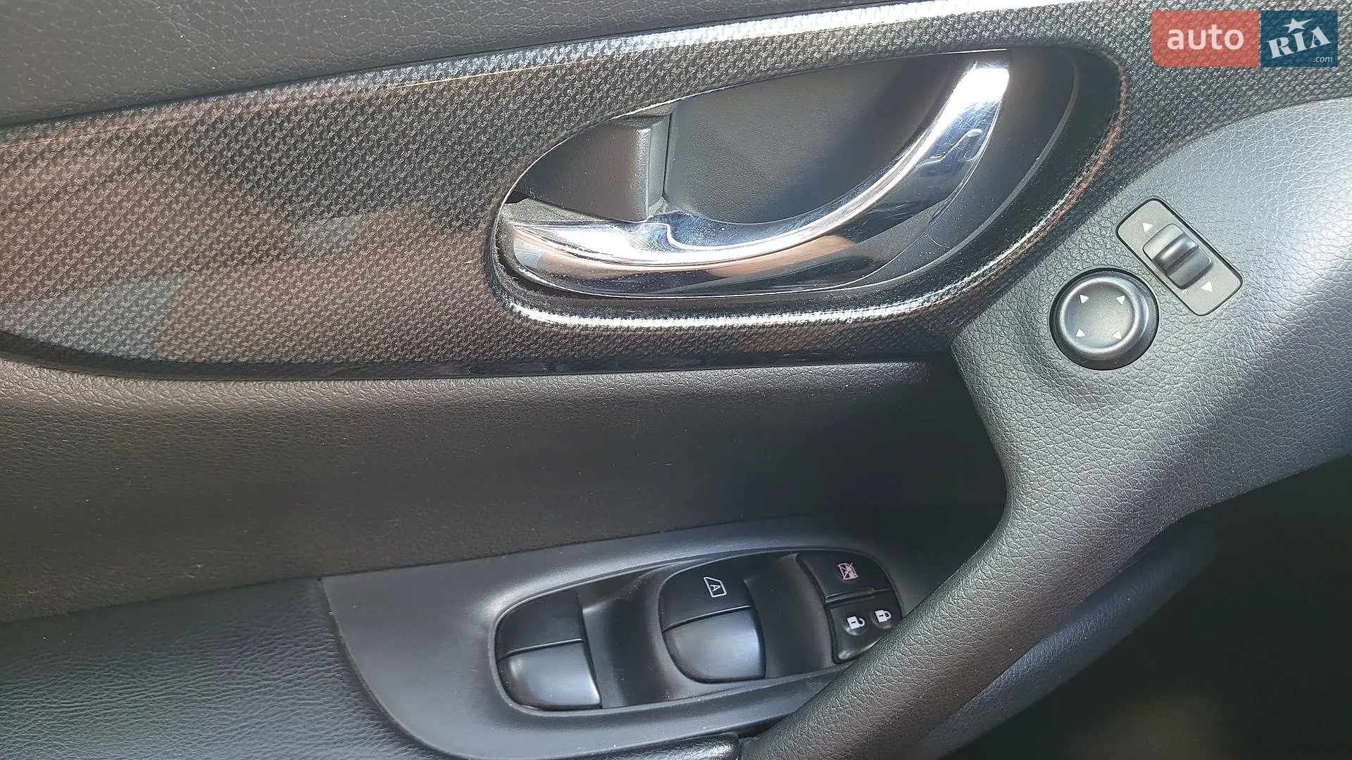 2015 Nissan Rogue - мініатюра 33