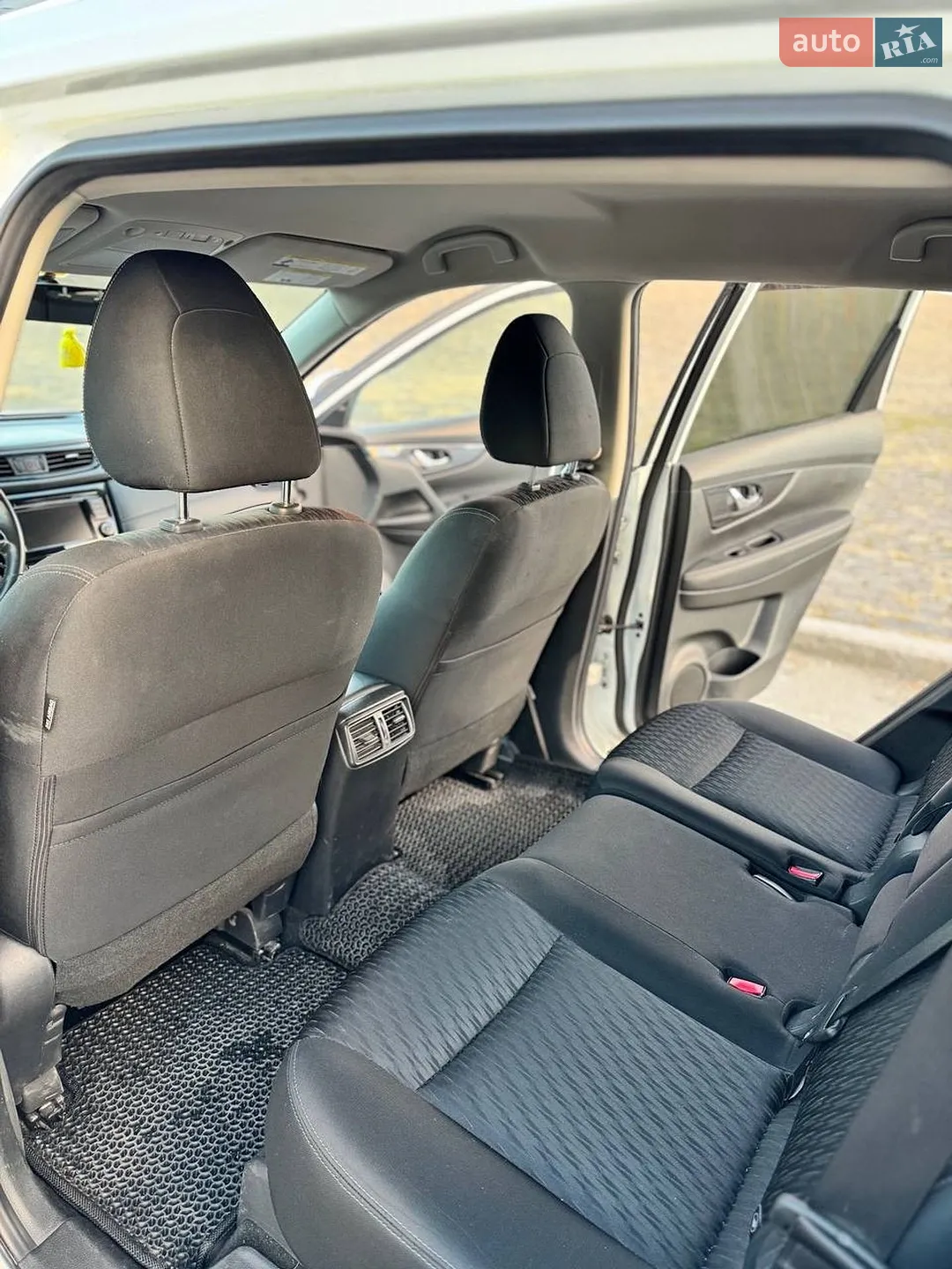 2017 Nissan Rogue - мініатюра 12