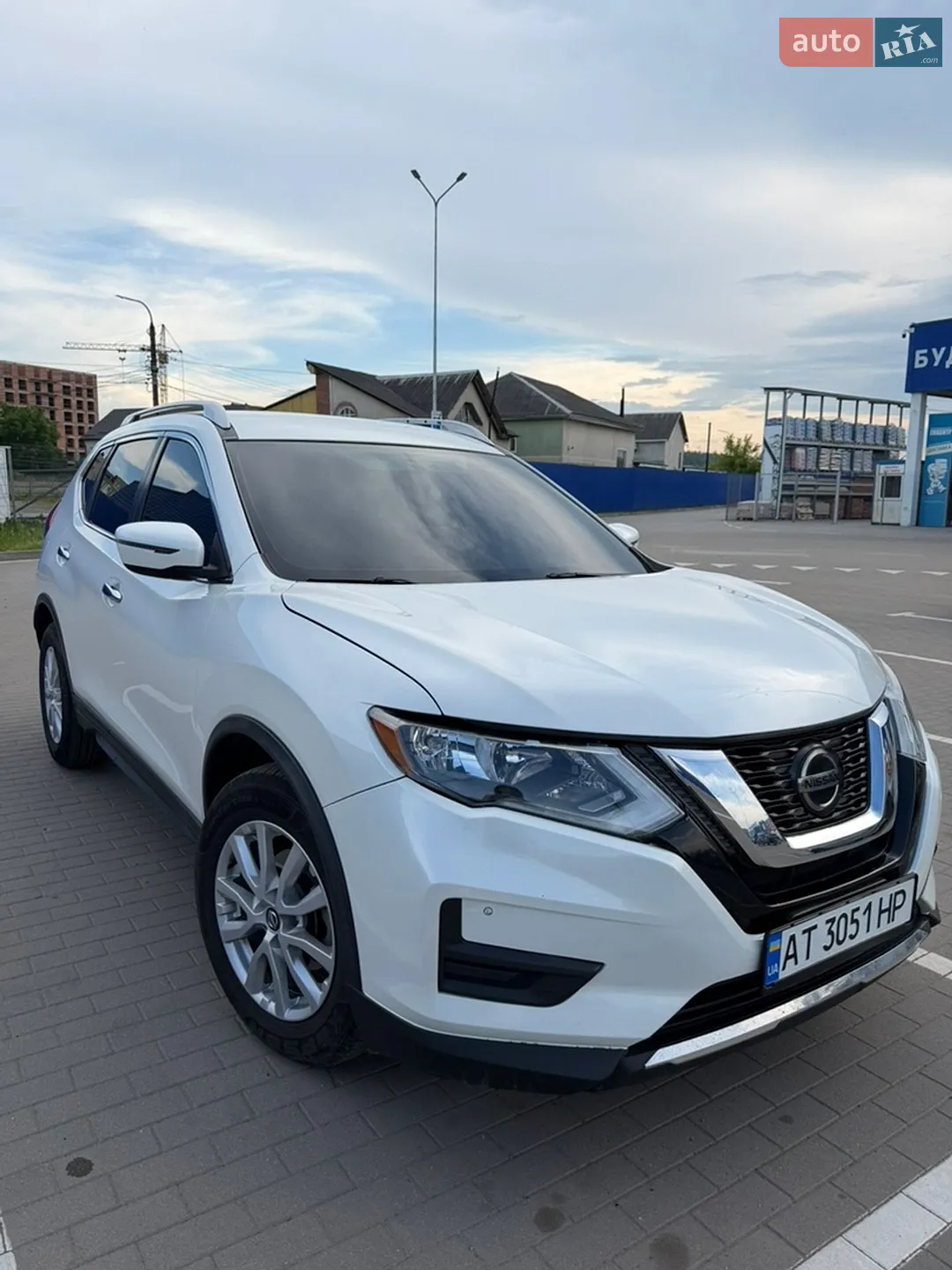 2018 Nissan Rogue - мініатюра 2